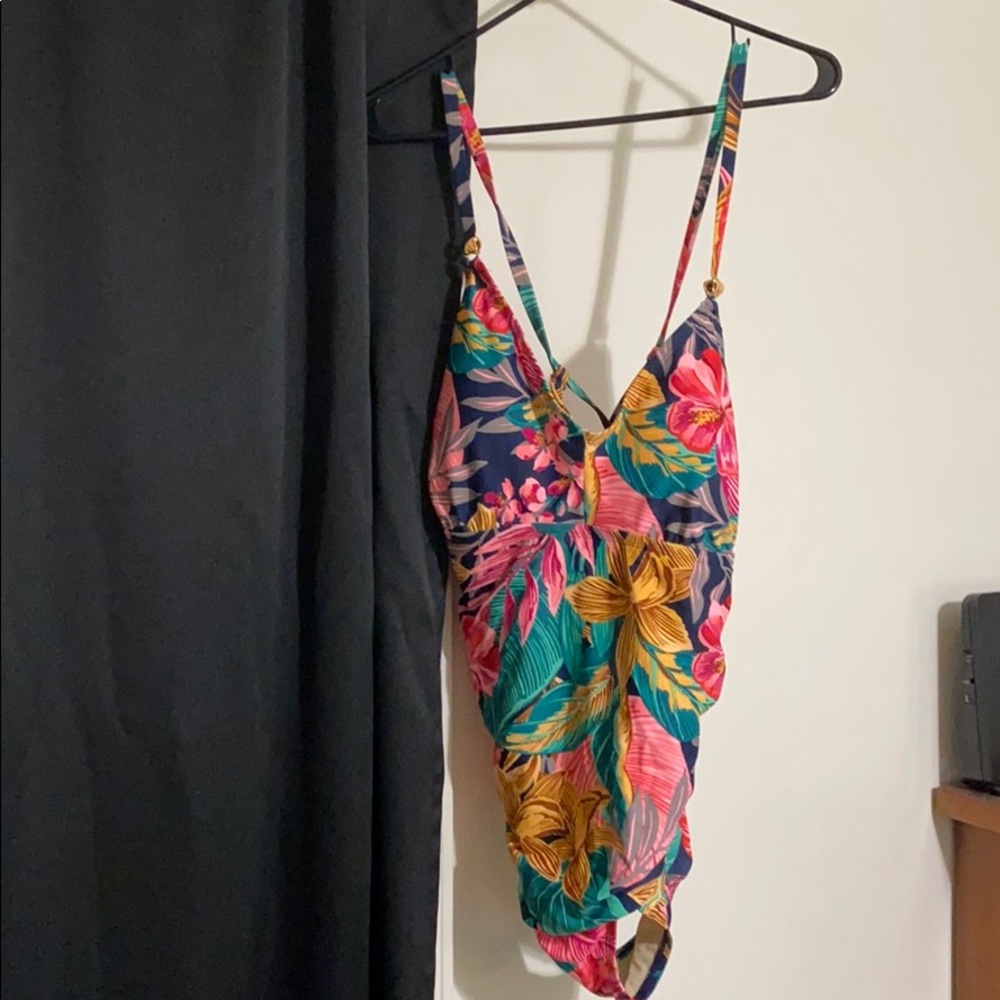 Multicolor Women’s Plus Size Swimsuit